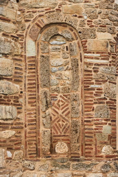 Window of the south side of the sanctuary apse