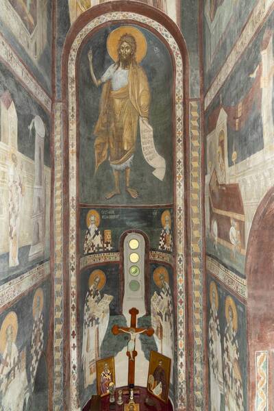 Painting of the apse of the northern chapel