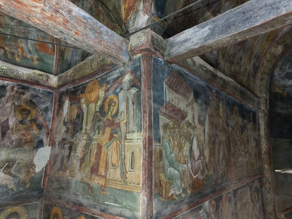 Painting of the northern arm of the cross and altar