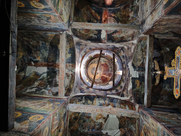 View of the dome and sub-dome area