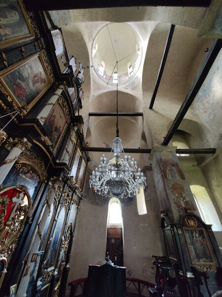 View of the dome, pendantives and vaults