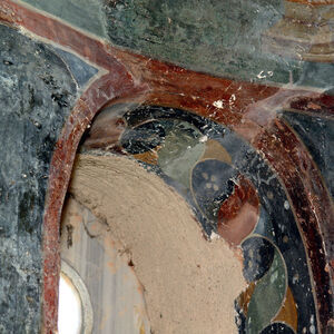 Ornamental band in the dome window