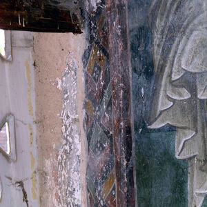 Ornamental band in the dome window